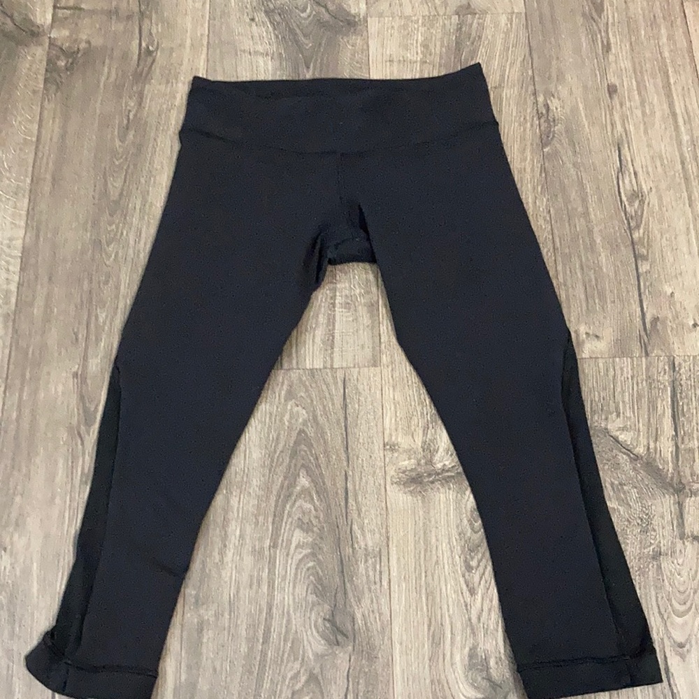 Lululemon leggings crop black size 6